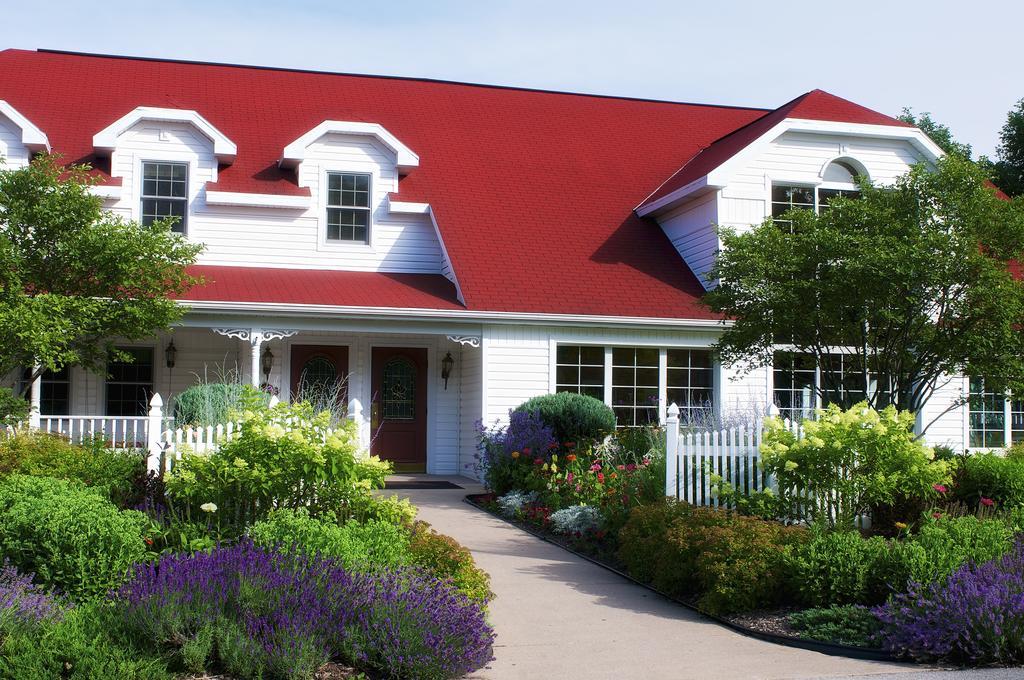 High Point Inn Ифрейм Екстериор снимка