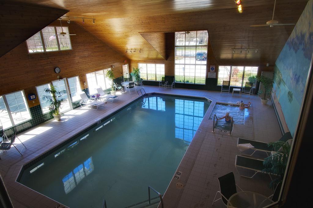 High Point Inn Ифрейм Екстериор снимка