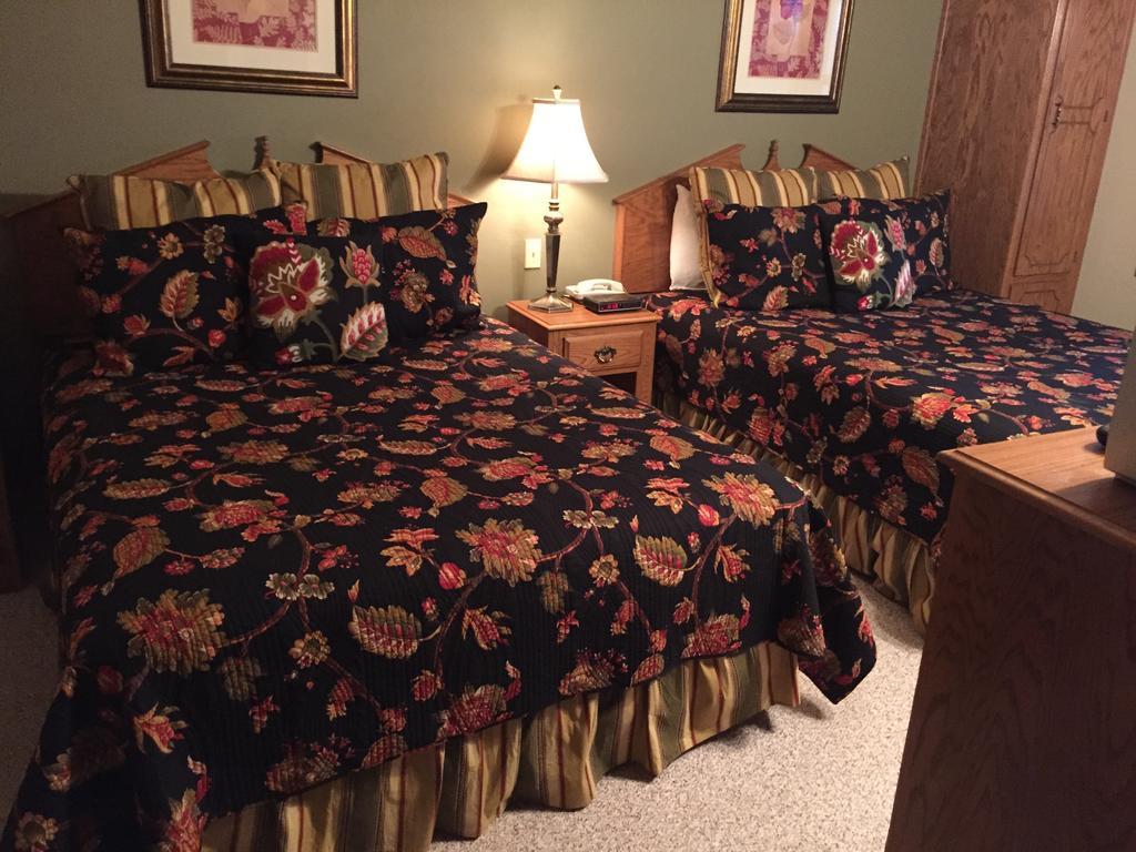 High Point Inn Ифрейм Екстериор снимка