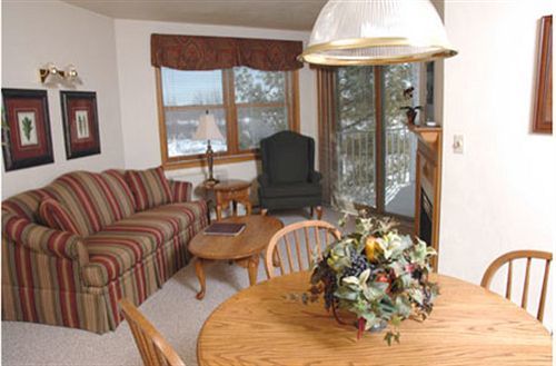 High Point Inn Ифрейм Екстериор снимка