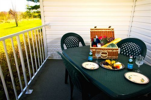 High Point Inn Ифрейм Екстериор снимка
